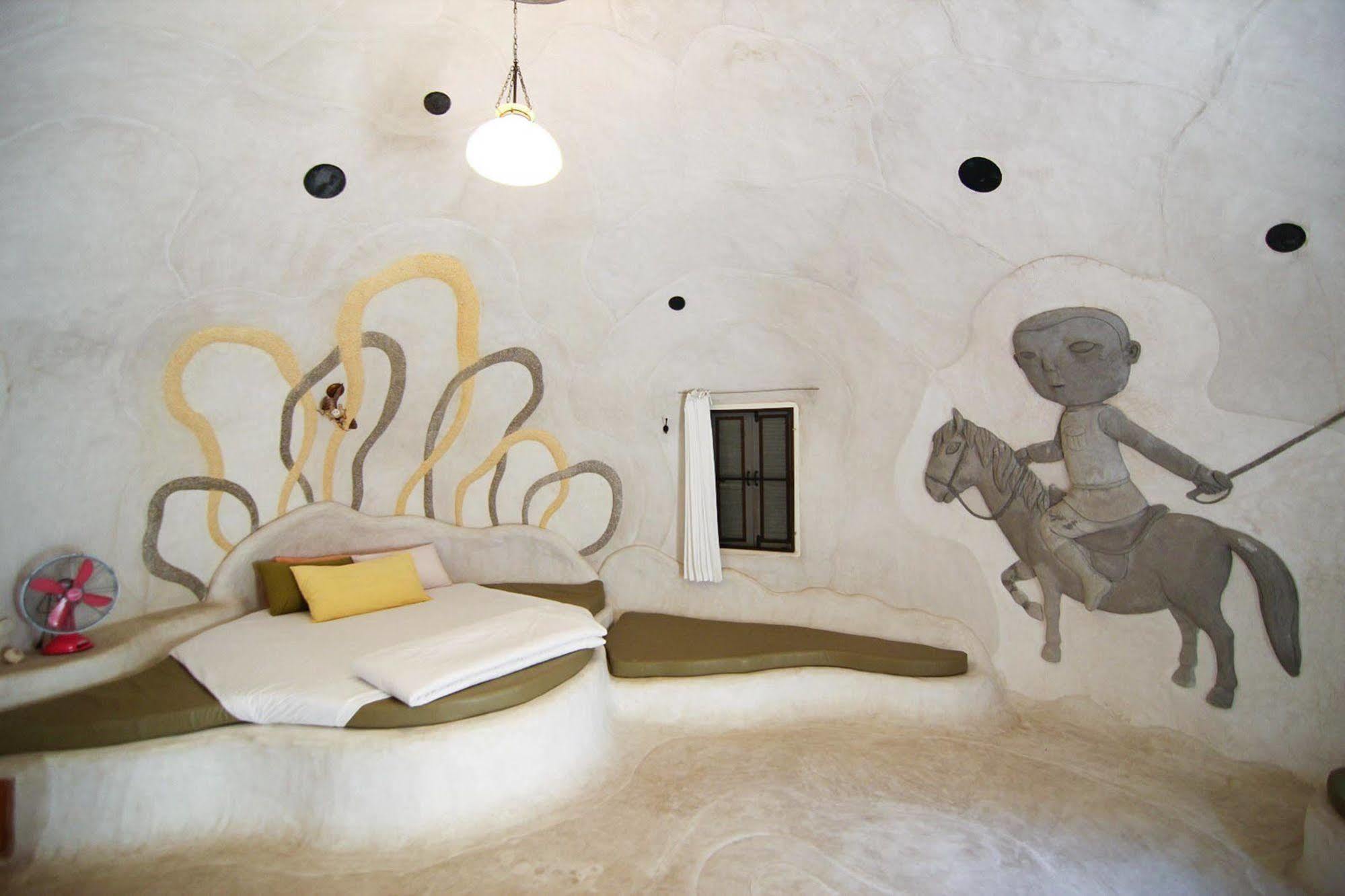 Naidee Sculptured Huts Hotel Hua Hin Eksteriør billede