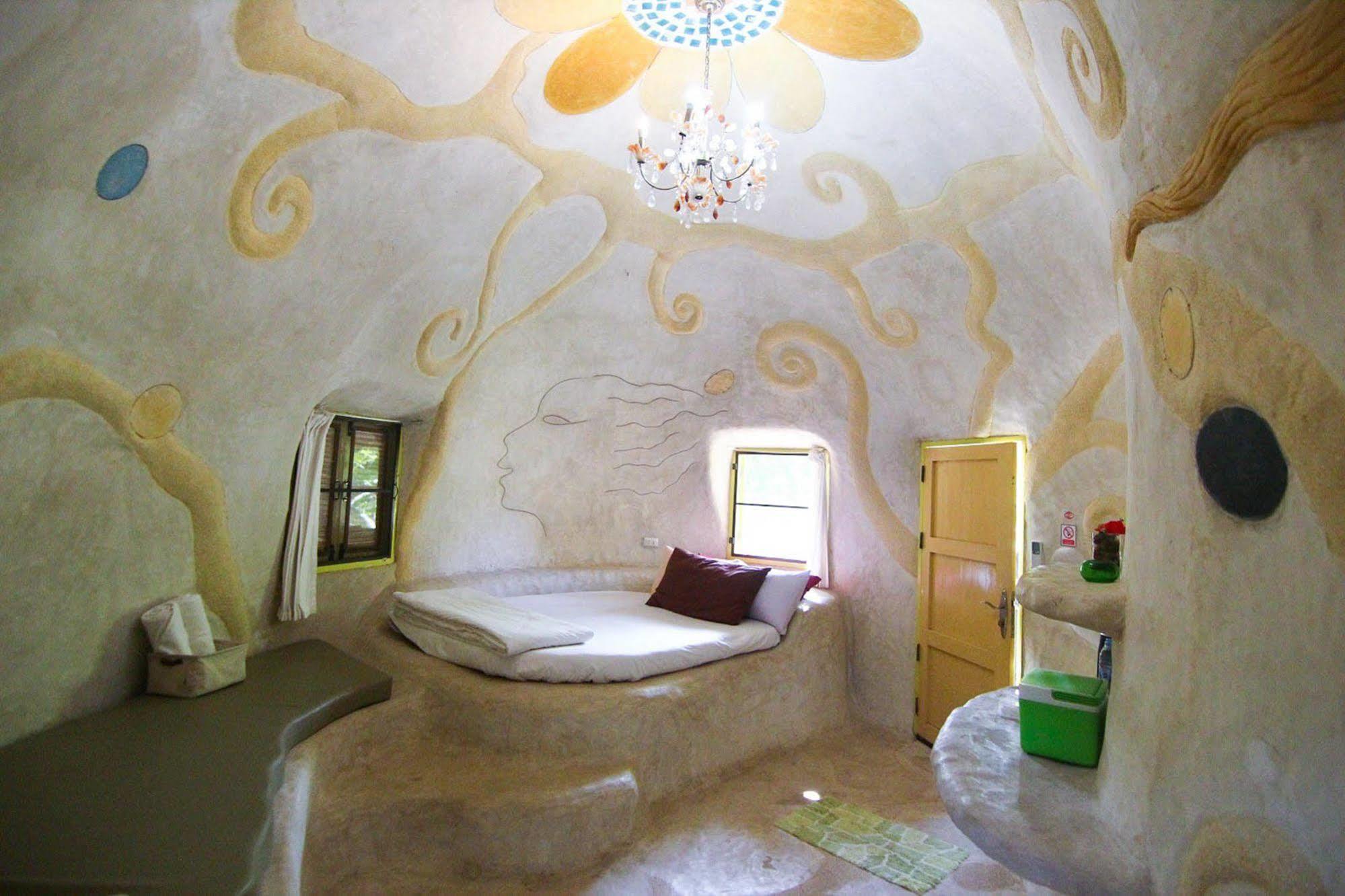 Naidee Sculptured Huts Hotel Hua Hin Eksteriør billede